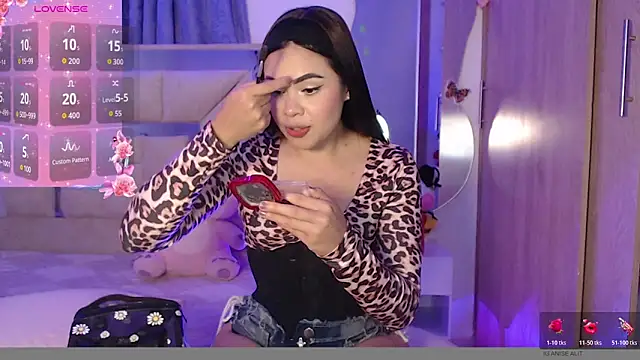 AlitaAnisee online show from 04/05/26, 01:36