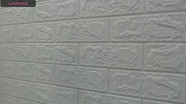 nei girl online show from 09/28/25, 01:11