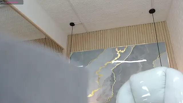 nei girl online show from 03/19/26, 01:53