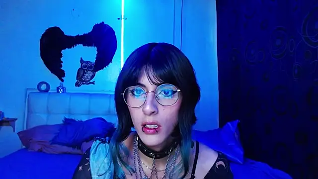 goth minerva online show from 09/10/25, 01:44