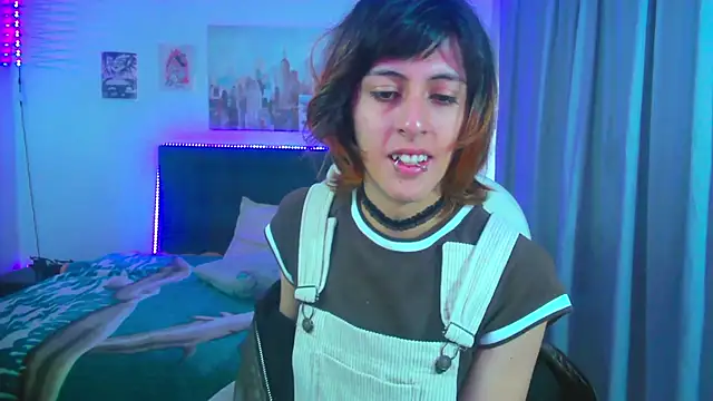 Snapshot of goth_minerva chatting on 06/19/26, 01:37 goth minerva online show from 06/19/26, 01:37
