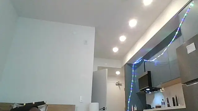 ItsBarbieBitcxxxx69 online show from 01/06/26, 07:39