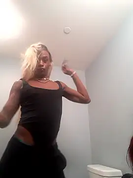 ItsBarbieBitcxxxx69 online show from 01/18/26, 05:55