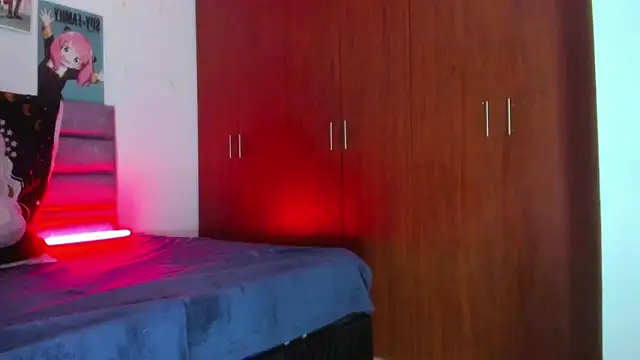 KARINNA  RAVEN online show from 11/08/25, 01:28