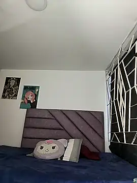 KARINNA  RAVEN online show from 04/07/26, 11:04