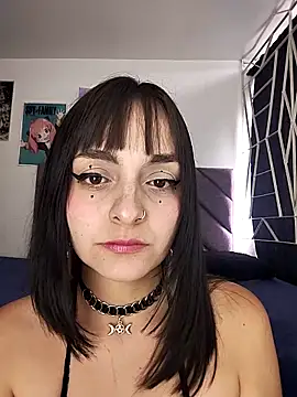 KARINNA  RAVEN online show from 04/19/26, 09:28