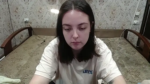 Soffia XO online show from 10/26/25, 02:50