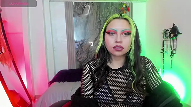 Snapshot of midory_ chatting on 10/16/25, 03:40 midory  online show from 10/16/25, 03:40