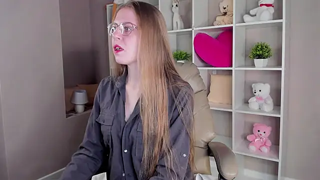 Joann Shermann online show from 11/11/25, 01:16