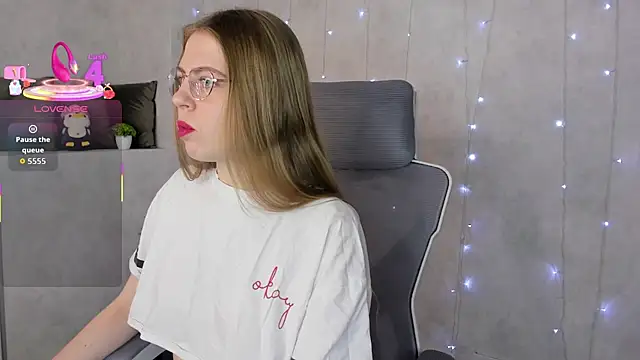 Joann Shermann online show from 02/10/26, 01:10