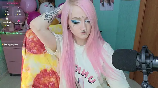 Manuela unicorn online show from 12/19/25, 08:16