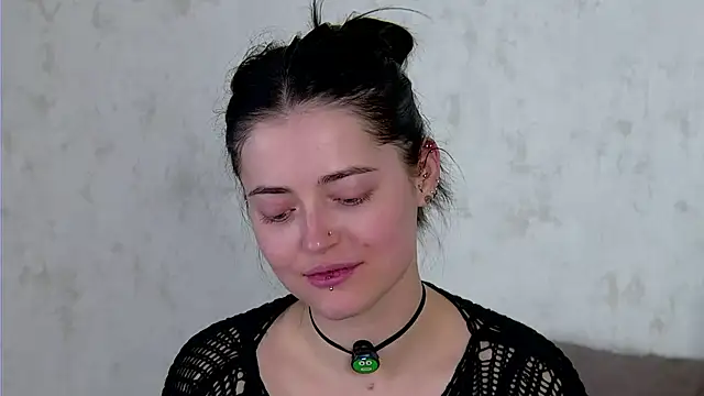 AshleyD  online show from 04/23/26, 01:46