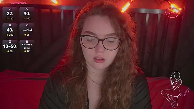 LuxSopphia online show from 10/20/25, 05:52