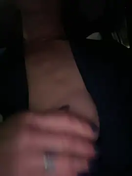 Lilbeezie81 online show from 02/02/26, 03:27