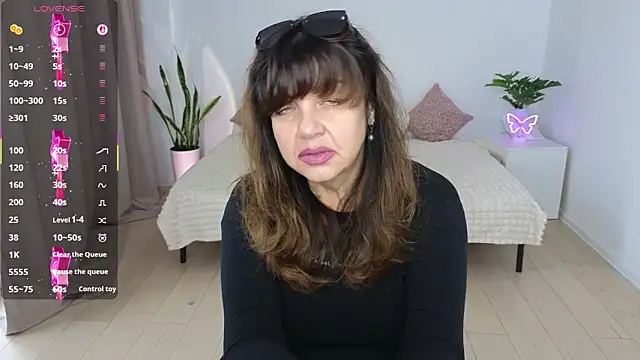 Nika Light online show from 11/24/25, 11:21