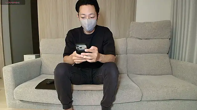 Snapshot of i_am_Hiro chatting on 06/26/26, 12:09 i am Hiro online show from 06/26/26, 12:09