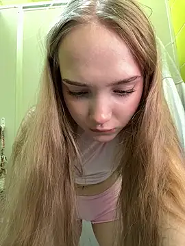 bambi lu online show from 04/19/26, 06:43