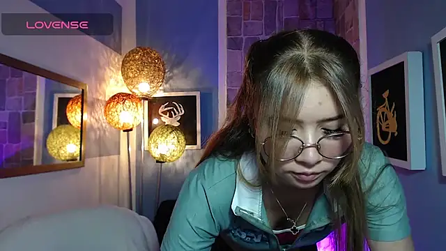 Fiorellaa delsd online show from 11/19/25, 03:34