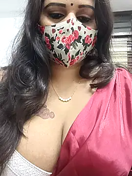 Snapshot of aparna99 chatting on 11/23/25, 10:53 aparna99 online show from 11/23/25, 10:53