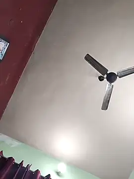 Eshwari Chopra online show from 11/13/25, 05:12