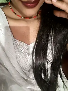 Eshwari Chopra online show from 03/18/26, 04:48