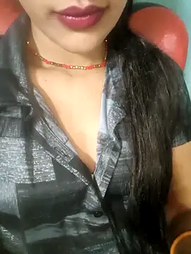 Snapshot of Eshwari_Chopra chatting on 04/27/26, 06:39 Eshwari Chopra online show from 04/27/26, 06:39
