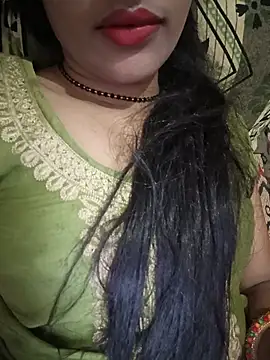 Snapshot of Eshwari_Chopra chatting on 07/22/26, 03:09 Eshwari Chopra online show from 07/22/26, 03:09