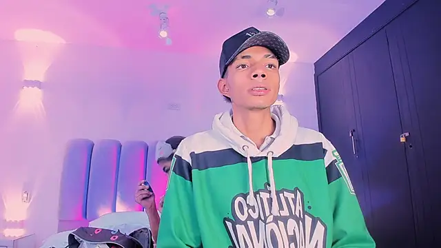 candyandmarilyn online show from 11/20/25, 09:36