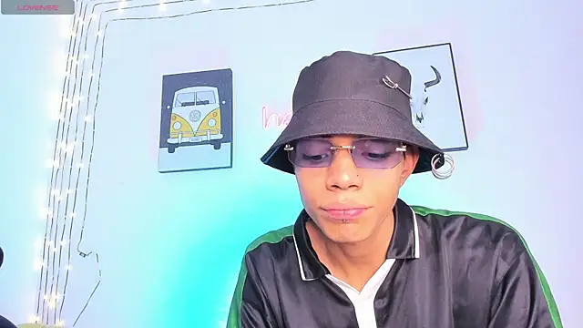 candyandmarilyn online show from 12/18/25, 09:21