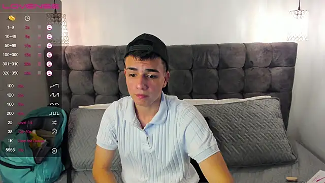 Snapshot of Hotboy21_ chatting on 03/19/25, 01:40 Hotboy21 online show from 03/19/25, 01:40