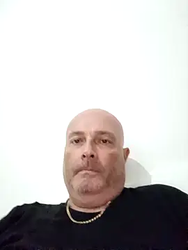 Snapshot of Alexis_Bull chatting on 09/24/25, 11:13 Alexis Bull online show from 09/24/25, 11:13