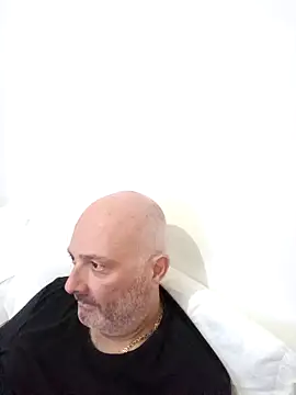 Snapshot of Alexis_Bull chatting on 10/12/25, 12:37 Alexis Bull online show from 10/12/25, 12:37