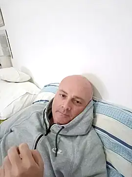 Alexis Bull online show from 11/24/25, 01:55