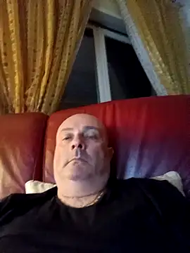 Alexis Bull online show from 12/01/25, 10:59