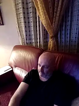 Alexis Bull online show from 05/05/26, 10:29