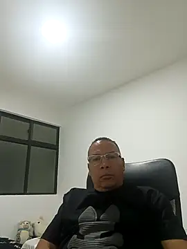 Snapshot of OrionStone chatting on 03/21/25, 02:50 OrionStone online show from 03/21/25, 02:50