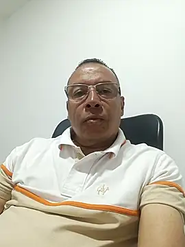 Snapshot of OrionStone chatting on 03/22/25, 06:25 OrionStone online show from 03/22/25, 06:25