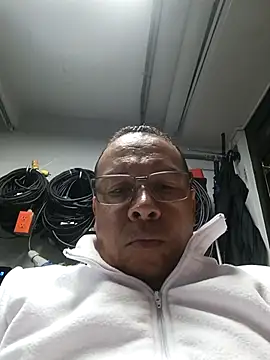 Snapshot of OrionStone chatting on 09/20/25, 05:19 OrionStone online show from 09/20/25, 05:19