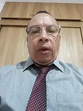 Snapshot of OrionStone chatting on 10/04/25, 11:36 OrionStone online show from 10/04/25, 11:36