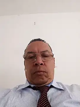 Snapshot of OrionStone chatting on 10/14/25, 08:31 OrionStone online show from 10/14/25, 08:31