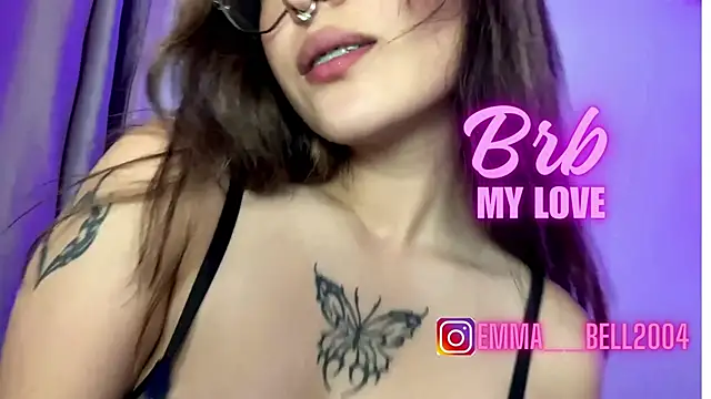 Snapshot of emma__bell_ chatting on 10/21/25, 03:13 emma  bell  online show from 10/21/25, 03:13