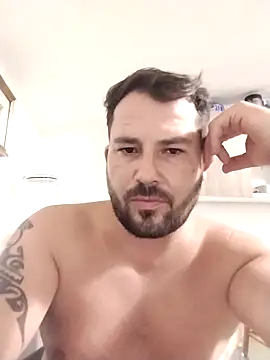 Snapshot of iunutmi chatting on 09/19/25, 03:13 iunutmi online show from 09/19/25, 03:13