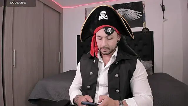 santi aesthetic online show from 11/01/25, 12:56