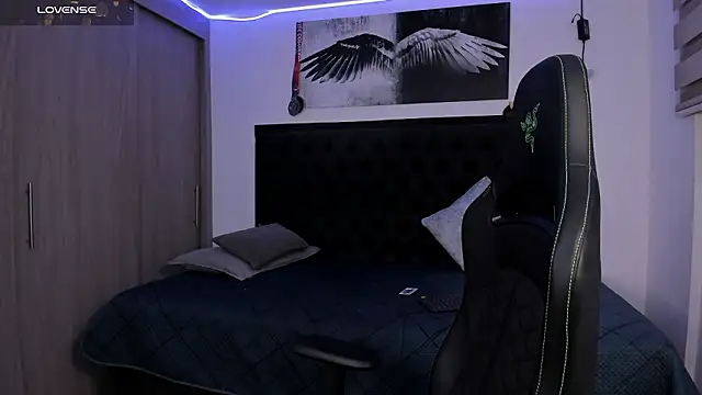 santi aesthetic online show from 02/14/26, 12:51