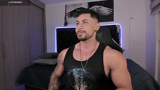 santi aesthetic online show from 03/15/26, 01:22