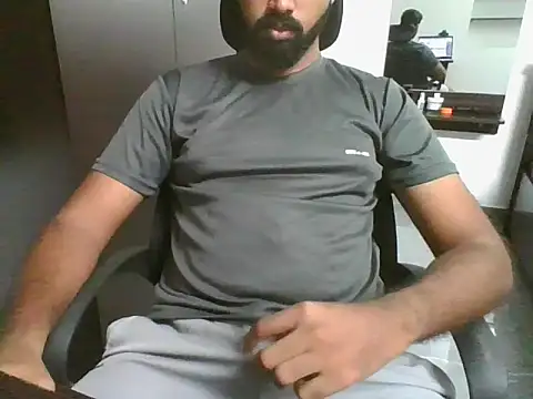 lovelyakash69 online show from 11/24/25, 04:34