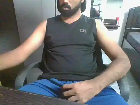 lovelyakash69 online show from 02/05/26, 05:56