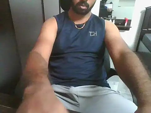 lovelyakash69 online show from 03/23/26, 06:28