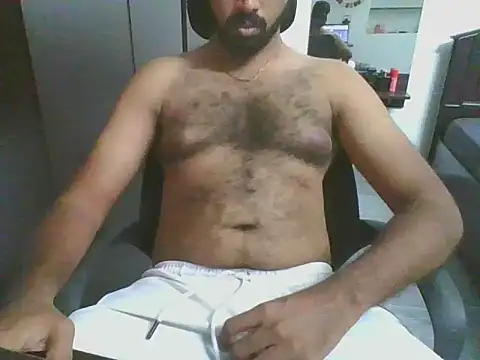 lovelyakash69 online show from 04/13/26, 10:43