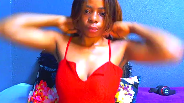 SMALLBOOBSXX online show from 05/10/26, 05:34